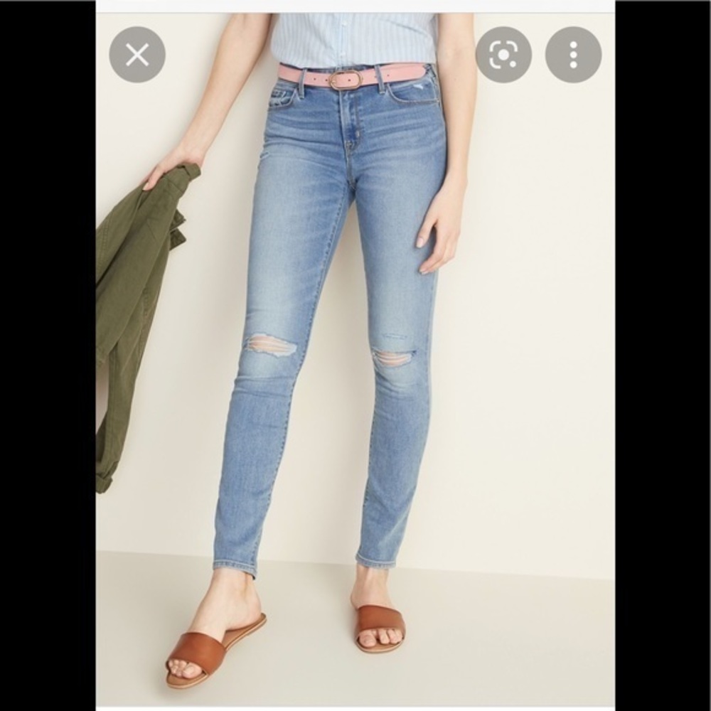 Distressed old navy pop icon skinny size 8